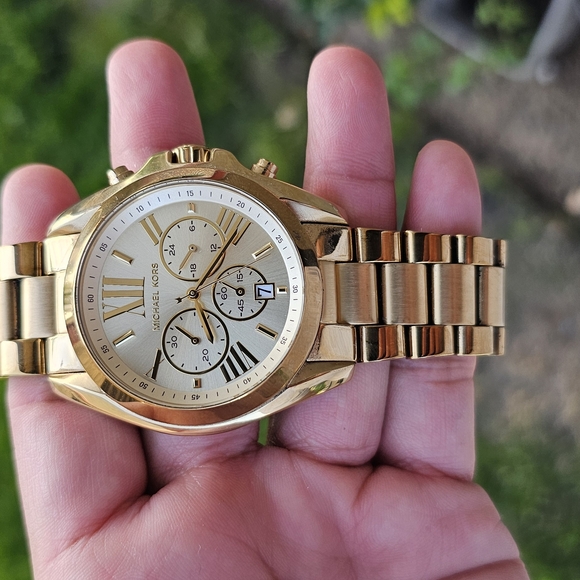 Michael Kors MK5605 Unisex Chronograph 40mm Case Gold Analog Wristwatch - Picture 1 of 9
